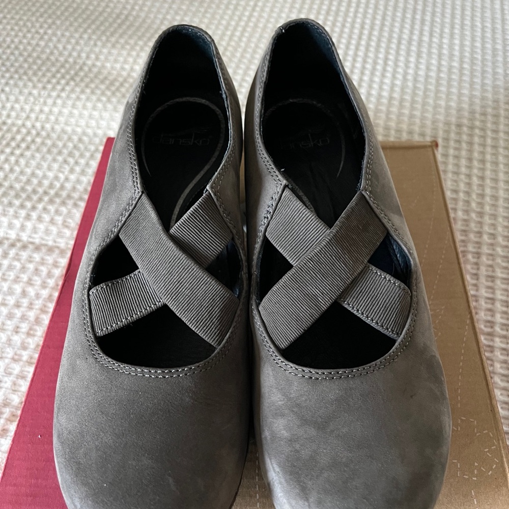 Women's Dansko Shoes
